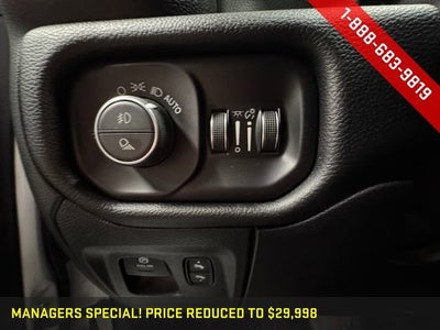 2020 RAM 1500 Laramie Crew Cab 4x2 5'7" Box