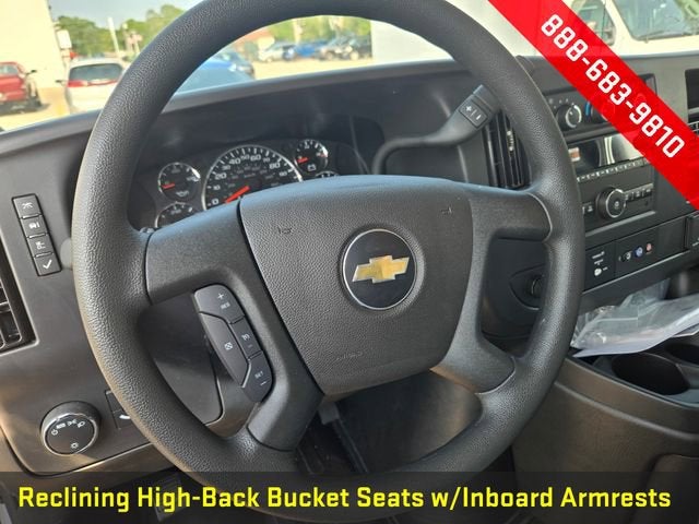 2025 Chevrolet Express Cutaway 3500 1WT