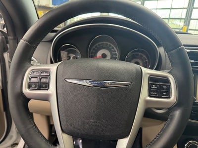 2011 Chrysler 200 Limited