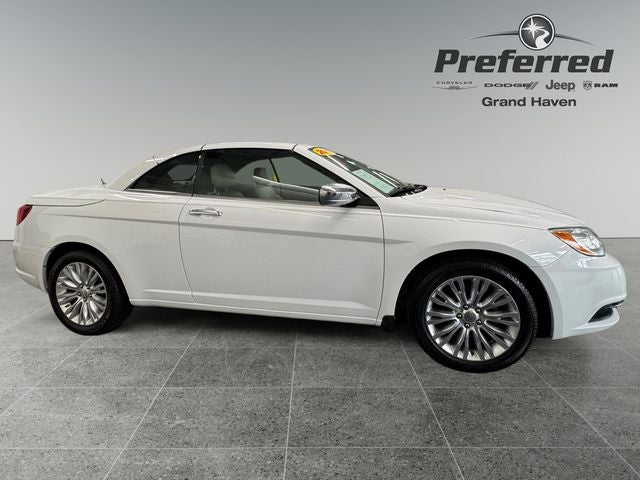 2011 Chrysler 200 Limited