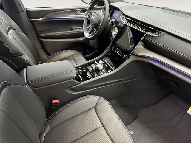 2025 Jeep Grand Cherokee GRAND CHEROKEE OVERLAND 4X4