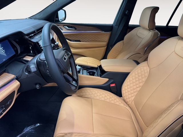 2026 Jeep Grand Cherokee Summit