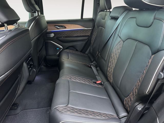 2026 Jeep Grand Cherokee GRAND CHEROKEE SUMMIT 4X4