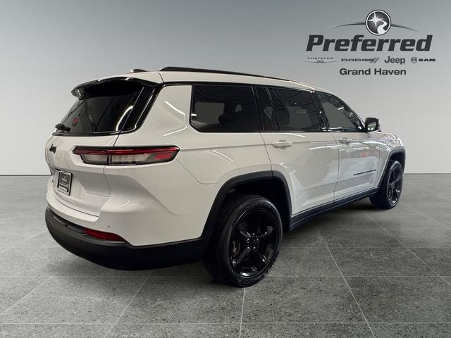 2023 Jeep Grand Cherokee L Altitude 4x4