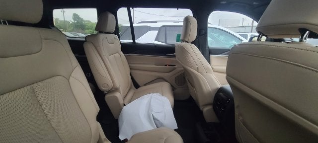 2025 Jeep Grand Cherokee L Limited 4x4