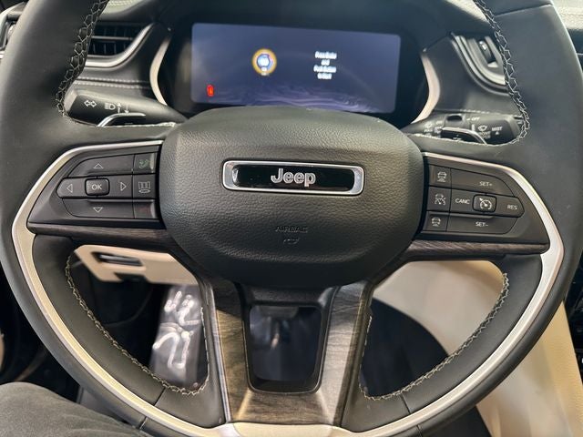 2025 Jeep Grand Cherokee L Limited 4x4