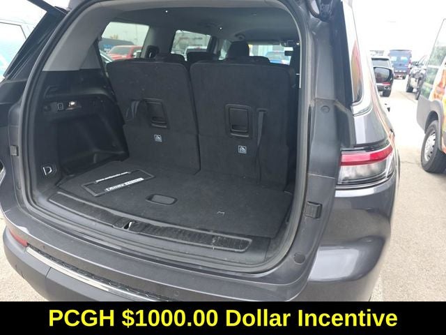 2023 Jeep Grand Cherokee L Limited 4x4