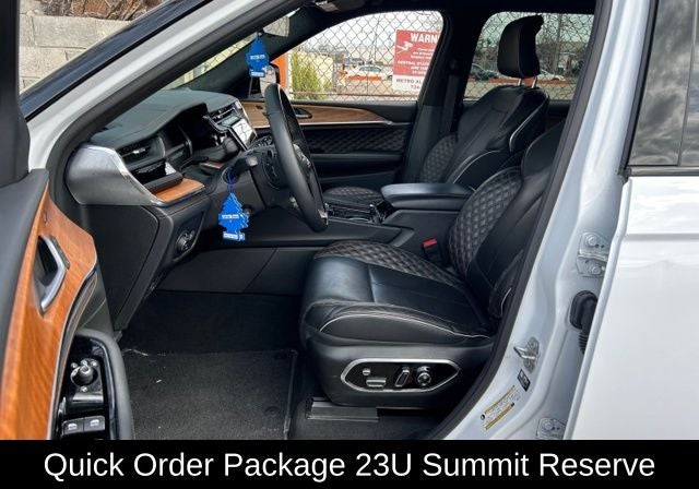 2025 Jeep Grand Cherokee L Summit Reserve 4x4