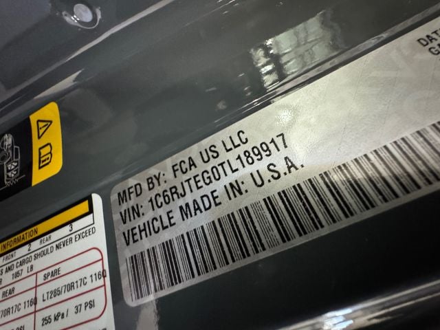2026 Jeep Gladiator GLADIATOR MOJAVE 4X4