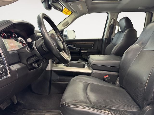 2017 RAM 1500 Laramie Quad Cab 4x4 6'4' Box