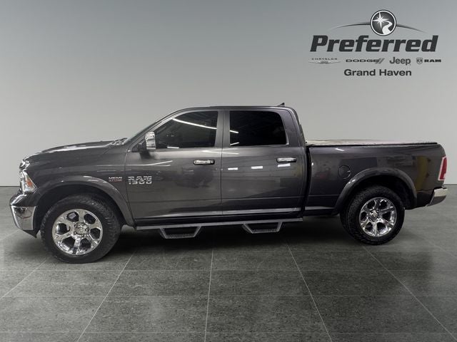 2016 RAM 1500 Laramie 5.7 Liter V8 Hemi Crew Cab 4WD