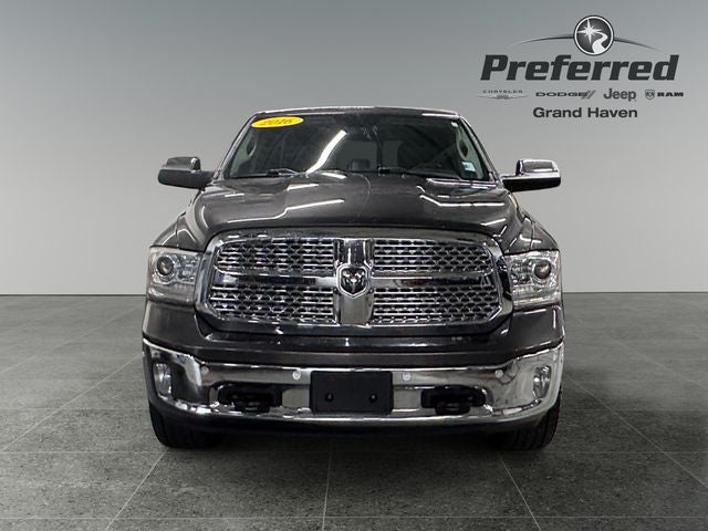 2016 RAM 1500 Laramie 5.7 Liter V8 Hemi Crew Cab 4WD