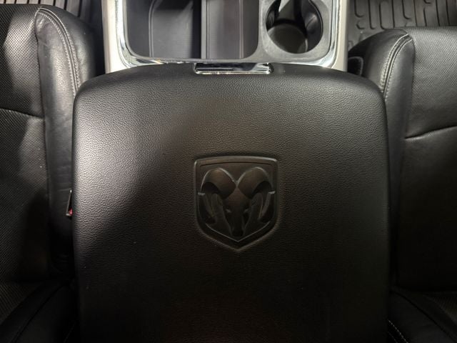 2016 RAM 1500 Laramie 5.7 Liter V8 Hemi Crew Cab 4WD