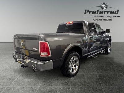 2016 RAM 1500 Laramie 5.7 Liter V8 Hemi Crew Cab 4WD