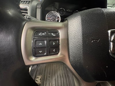 2016 RAM 1500 Laramie 5.7 Liter V8 Hemi Crew Cab 4WD