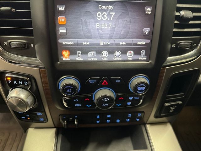 2016 RAM 1500 Laramie 5.7 Liter V8 Hemi Crew Cab 4WD