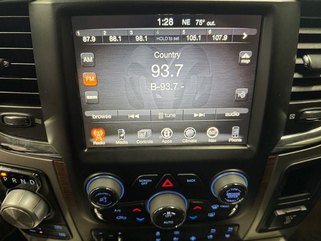 2016 RAM 1500 Laramie 5.7 Liter V8 Hemi Crew Cab 4WD