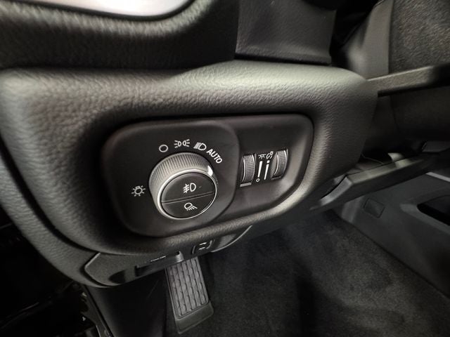 2027 RAM Ram 1500 RAM 1500 BIG HORN CREW CAB 4X4 5'7' BOX