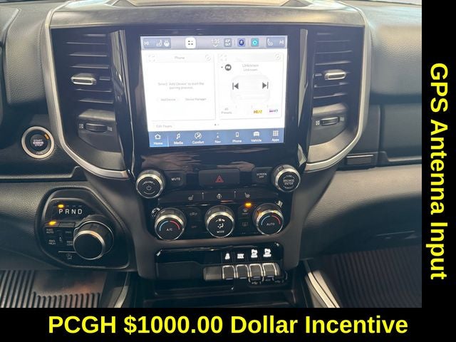 2022 RAM 1500 Big Horn Crew Cab 4x4 5'7' Box