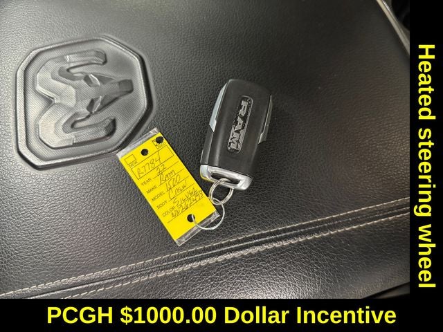 2022 RAM 1500 Laramie Crew Cab 4x4 5'7' Box