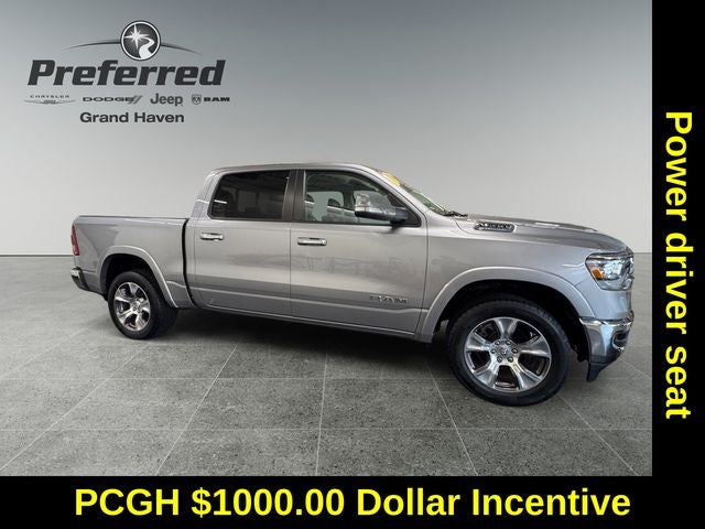 2022 RAM 1500 Laramie Crew Cab 4x4 5'7' Box