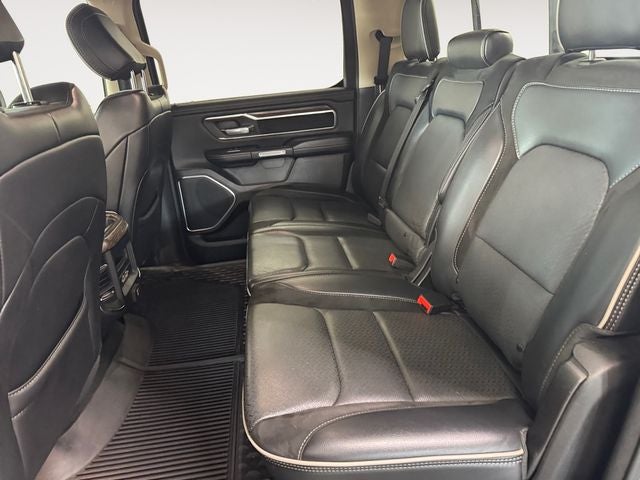 2019 RAM 1500 Laramie Crew Cab 4x4 5'7' Box