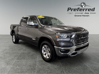 2022 RAM 1500 Laramie Crew Cab 4x4 5'7' Box