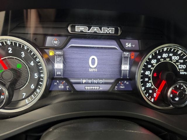 2022 RAM 1500 Laramie Crew Cab 4x4 5'7' Box