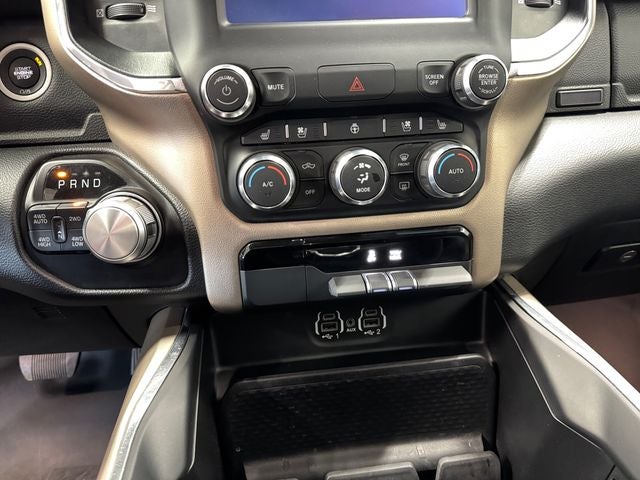 2022 RAM 1500 Laramie Crew Cab 4x4 5'7' Box