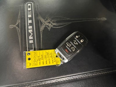 2019 RAM 1500 Limited Crew Cab 4x4 6'4' Box