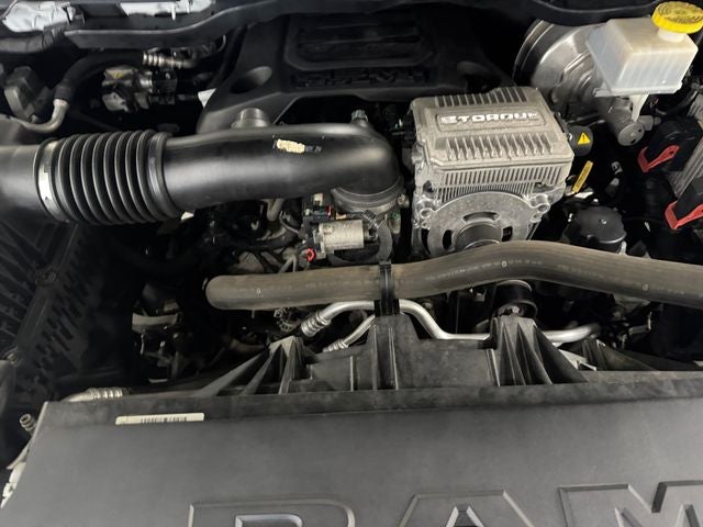 2019 RAM 1500 Limited Crew Cab 4x4 6'4' Box