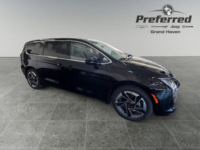 2027 Chrysler Pacifica PACIFICA LIMITED