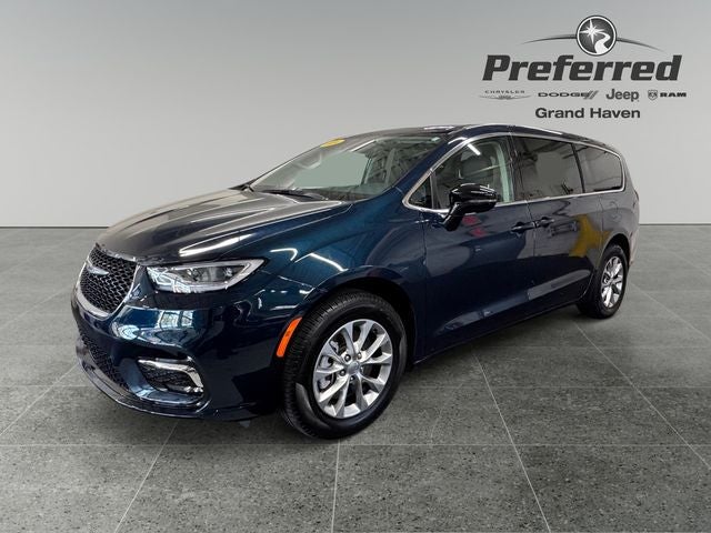 2024 Chrysler Pacifica Touring L AWD