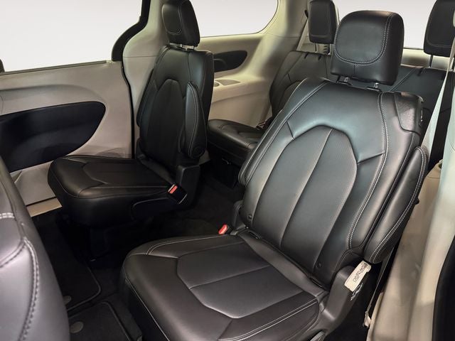 2024 Chrysler Pacifica Touring L AWD