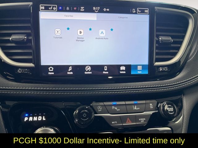 2026 Chrysler Pacifica Select