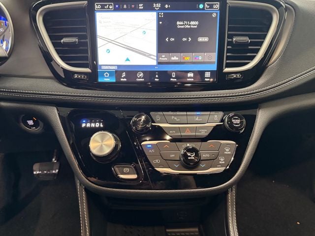 2027 Chrysler Pacifica PACIFICA LIMITED AWD