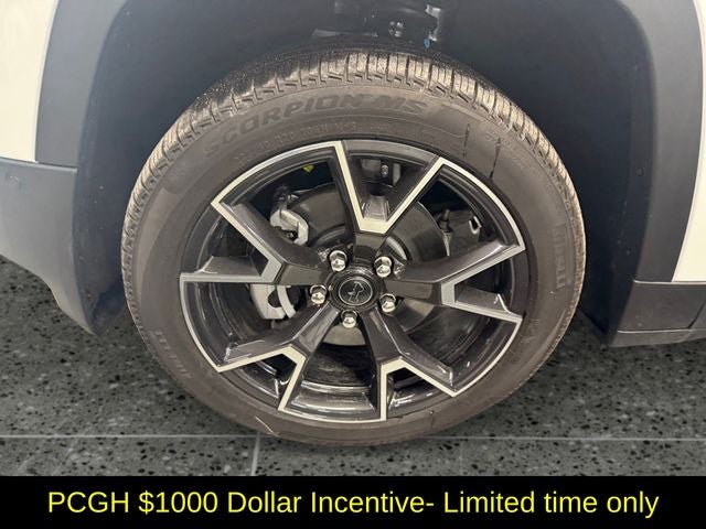 2026 Jeep Cherokee Overland