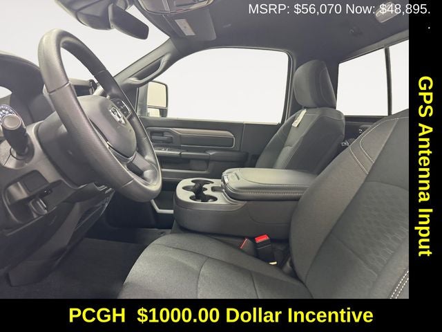 2026 RAM Ram 3500 RAM 3500 TRADESMAN REGULAR CAB 4X4 8' BOX