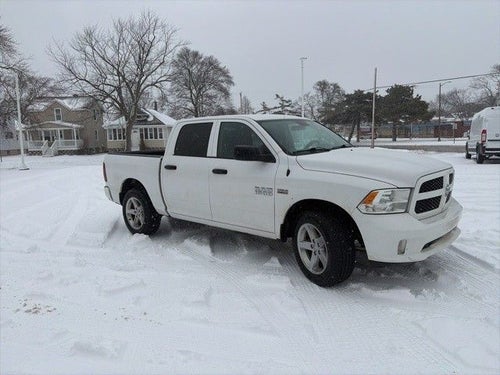 2018 RAM 1500 Express Crew Cab 4x4 5'7' Box