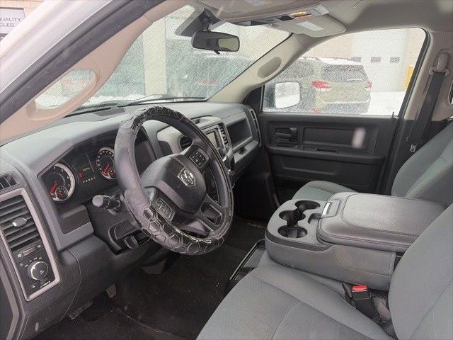 2018 RAM 1500 Express Crew Cab 4x4 5'7' Box