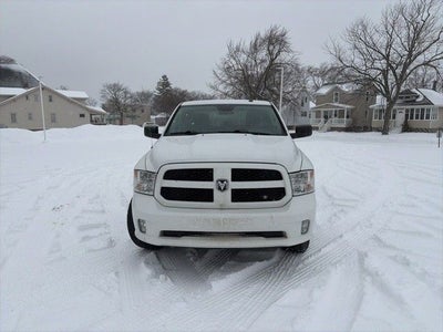 2018 RAM 1500 Express Crew Cab 4x4 5'7' Box