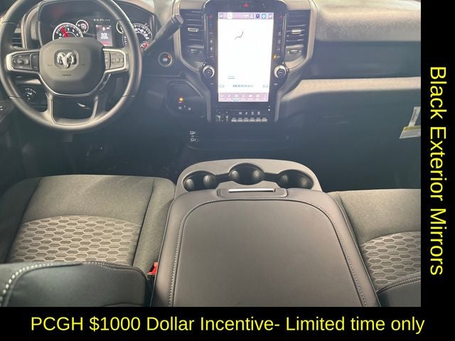 2026 RAM Ram 2500 RAM 2500 BLACK EXPRESS CREW CAB 4X4 6'4' BOX