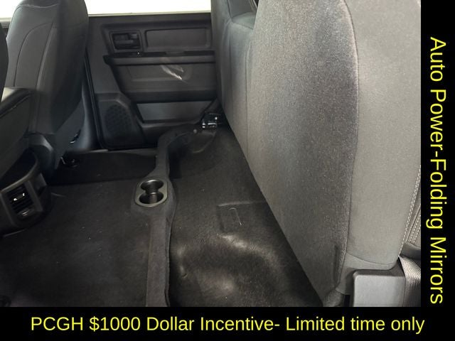 2026 RAM Ram 2500 RAM 2500 BLACK EXPRESS CREW CAB 4X4 6'4' BOX