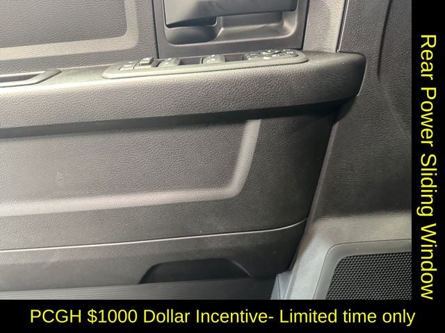 2026 RAM Ram 2500 RAM 2500 BLACK EXPRESS CREW CAB 4X4 6'4' BOX