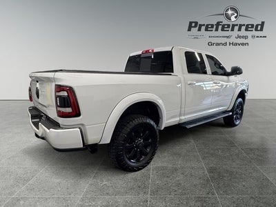 2022 RAM 2500 Laramie Crew Cab 4x4 6'4' Box