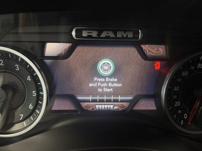 2022 RAM 2500 Laramie Crew Cab 4x4 6'4' Box
