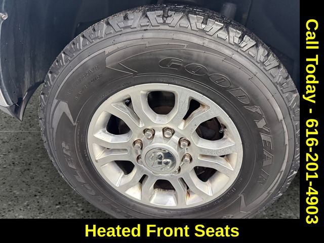 2018 RAM 2500 Laramie Crew Cab 4x4 6'4' Box