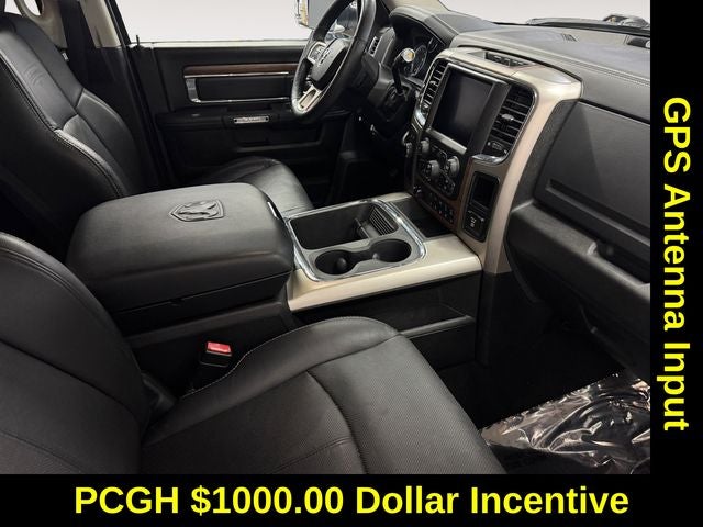 2018 RAM 2500 Laramie Crew Cab 4x4 6'4' Box