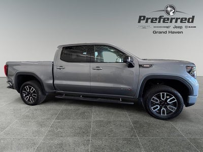 2024 GMC Sierra 1500 4WD Crew Cab Short Box AT4