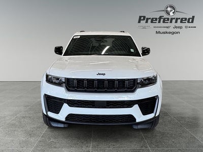 2027 Jeep Grand Cherokee Laredo Altitude